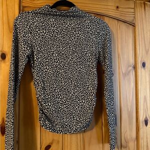 Active USA Leopard Print Long Sleeve Top